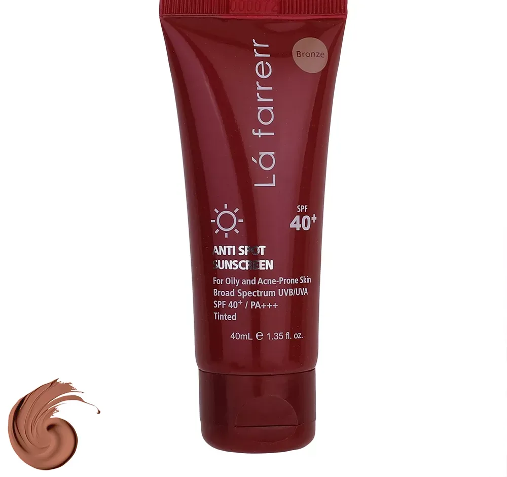 کرم ضدآفتاب رنگی لافارر مدل SPF40، مناسب پوست‌های چرب، حجم 40 میلی‌لیتر